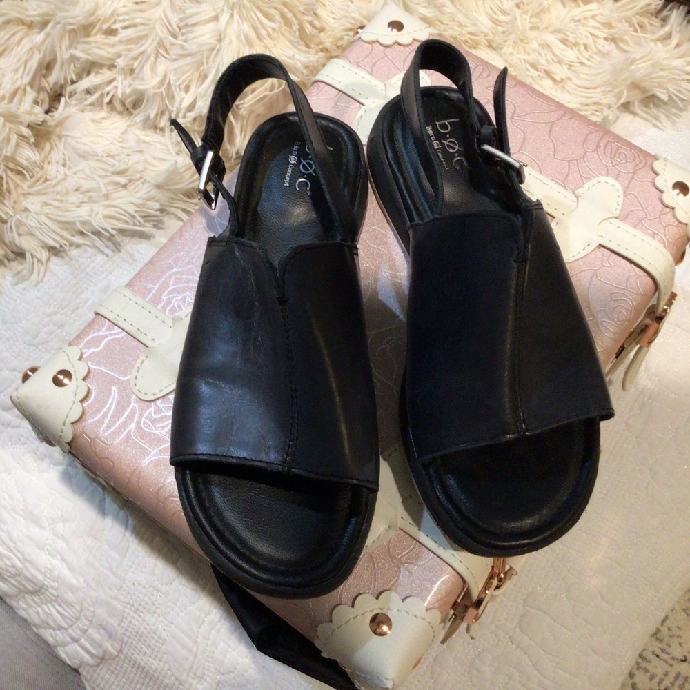Navy blue B.O.C. Shoe